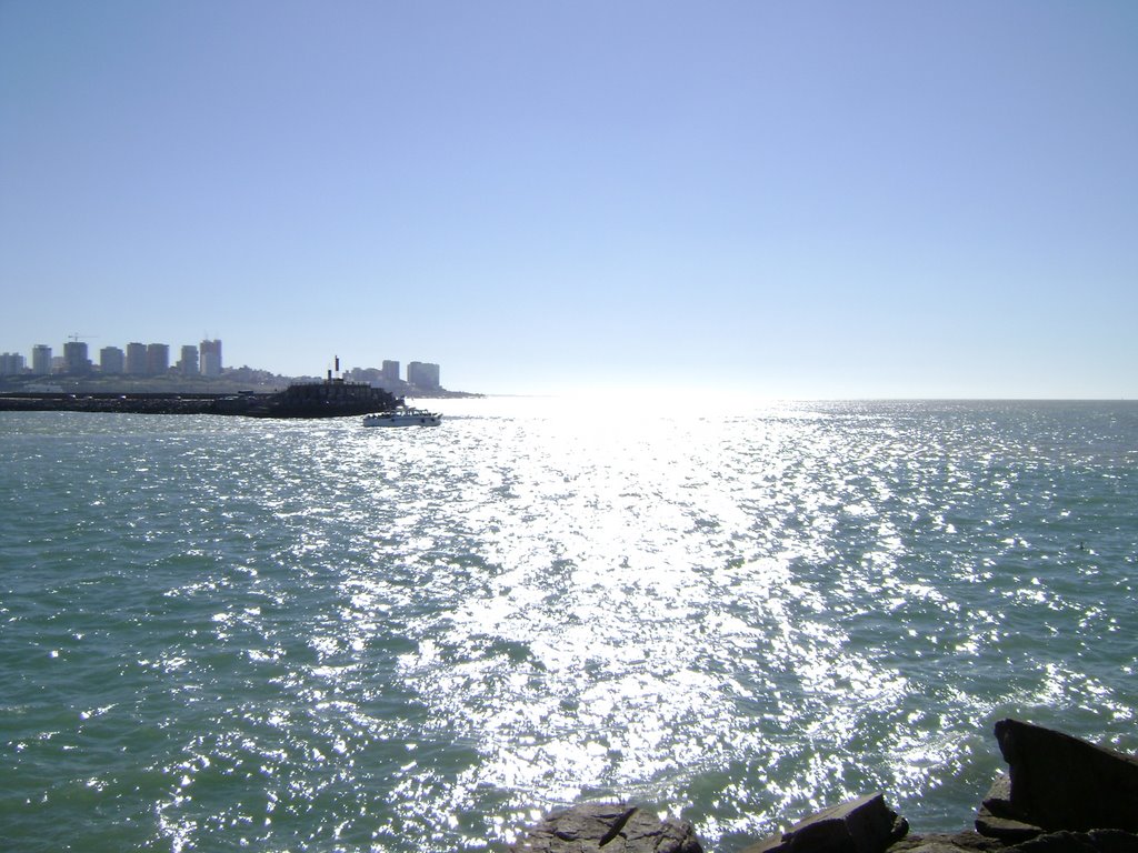 El Puerto desde la escollera sur - MDQ by lorenaseminara