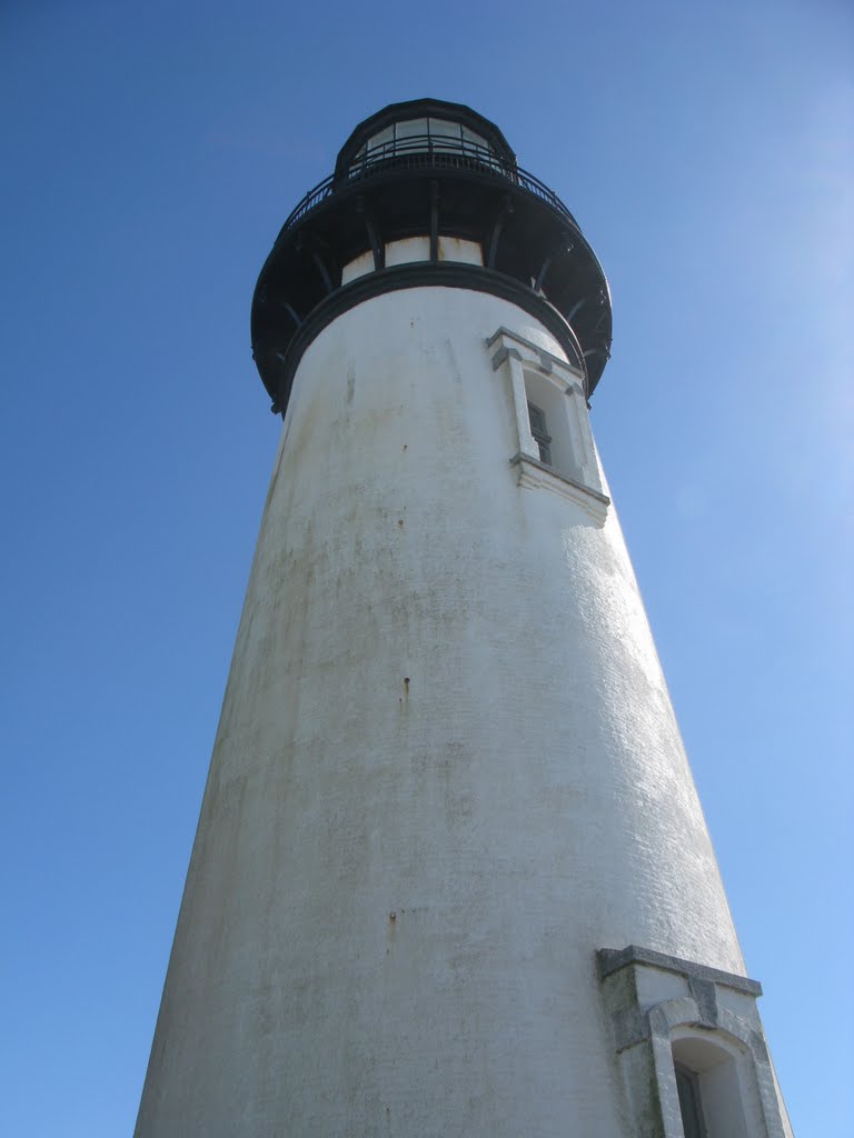 Yaquina Head Lighthouse, Newport, Oregon by MrOdom