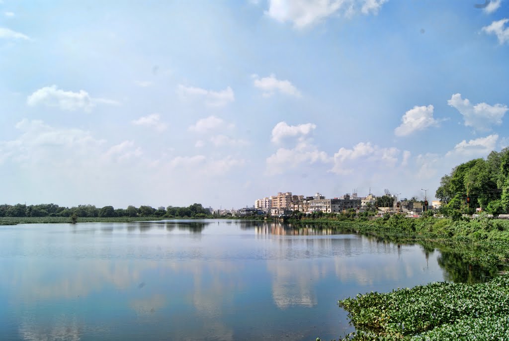 Narsinh Metha Lake by Alex Becherer