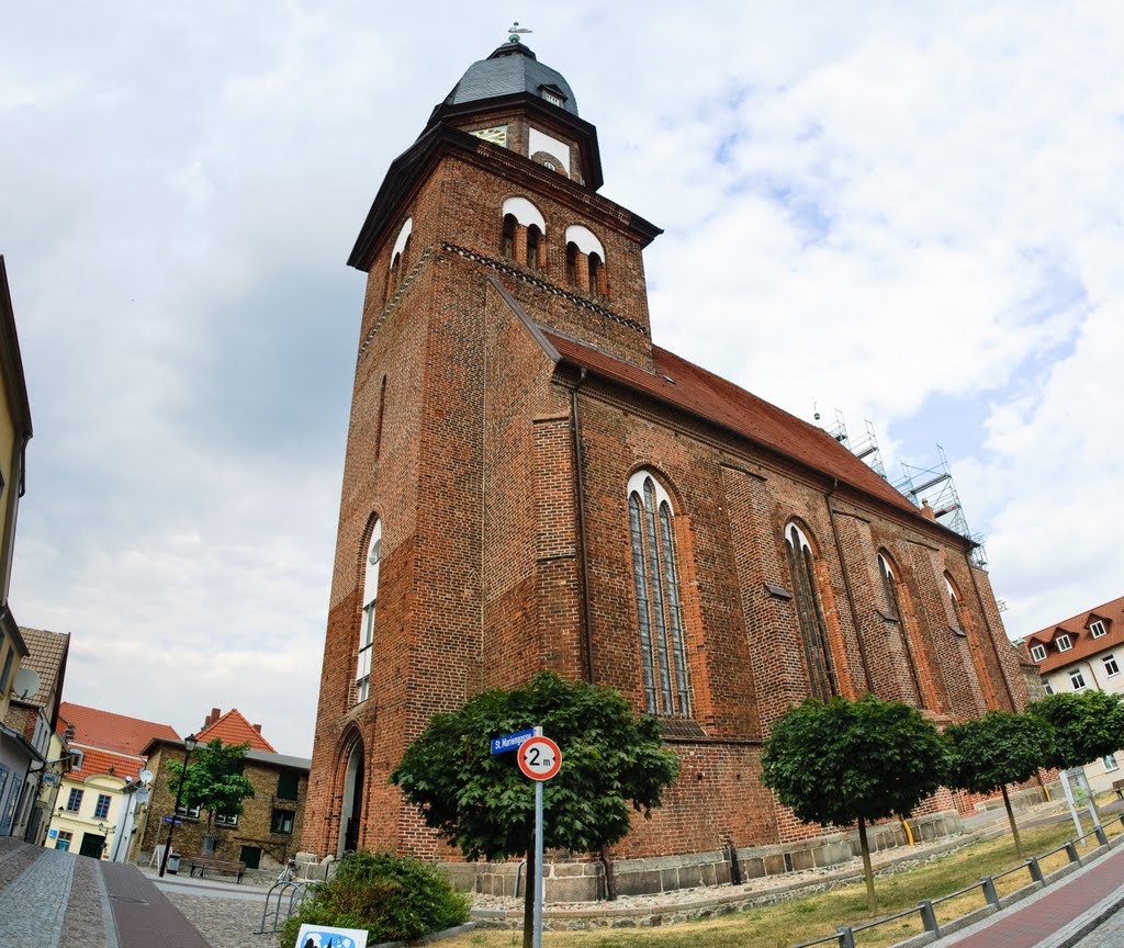 Kirche Waren by Stefan Möller