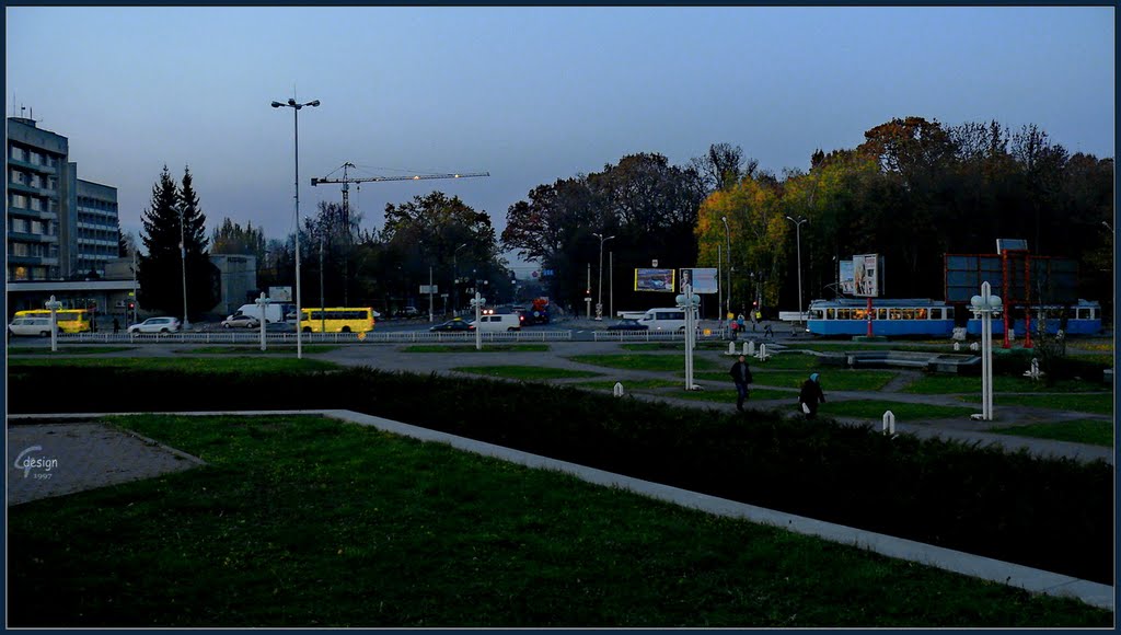 Майдан ім. Василя Стуса, вечір / Vasyl Stus Square, evening 01.11.2010 16:52:15 Вінниця / Vinnytsya by GreGor'yMG