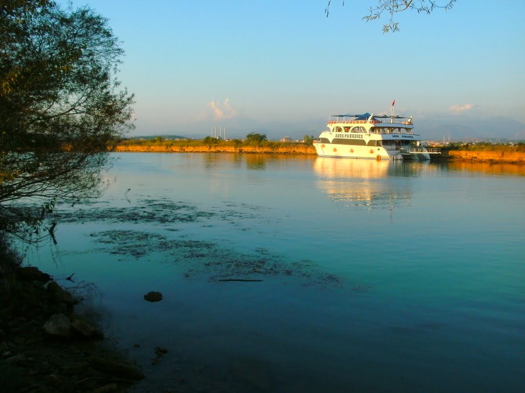 Fluß Manavgat / Antike Melos östlich von Side / Sorgun / Titreyengöl by Gottfried Hoffmann -…