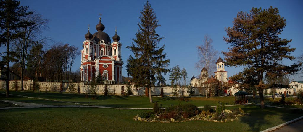 Curchi, Moldova by Сергей Перцев