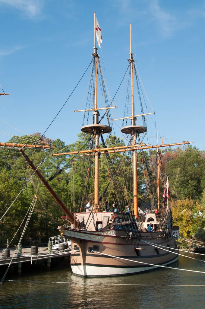 Susan Constant, Jamestown, Virginia by mklinchin