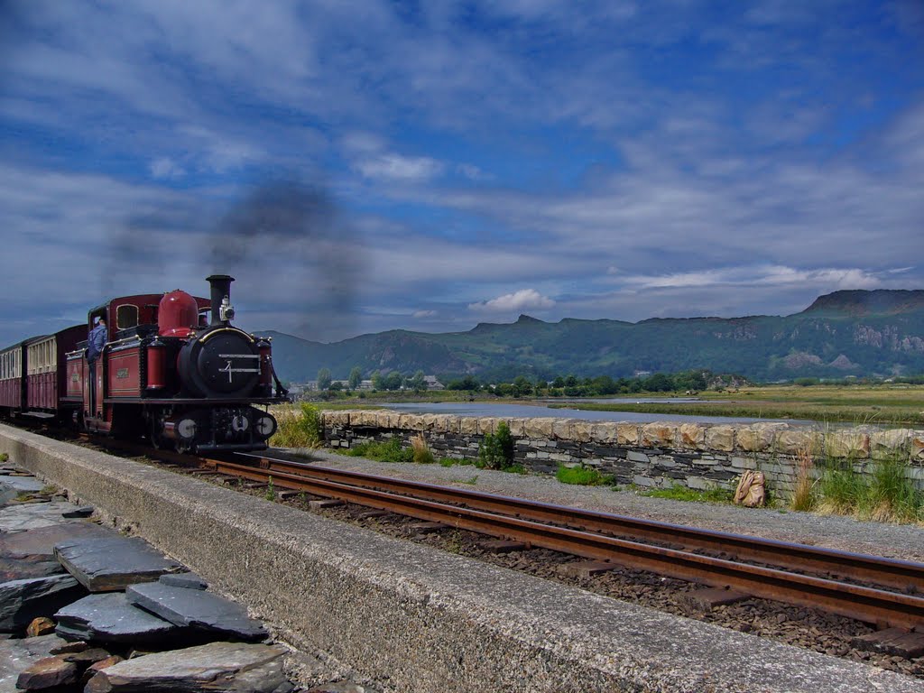 Porthmadog by Tanya Dedyukhina