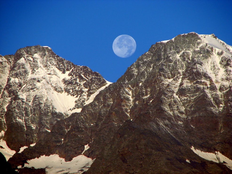 Alba a Trasquera , la luna cala sul Fletschhorn by Pirata