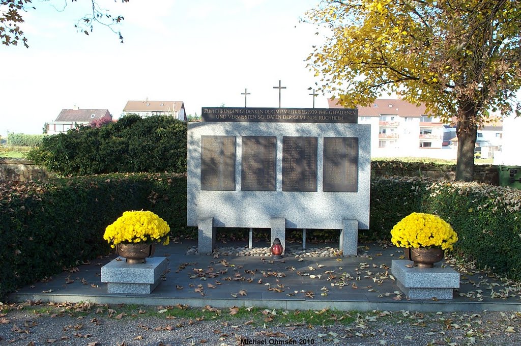 WW II-Gedenkstätte in Ludwigshafen OT Ruchheim by Michael Ohmsen