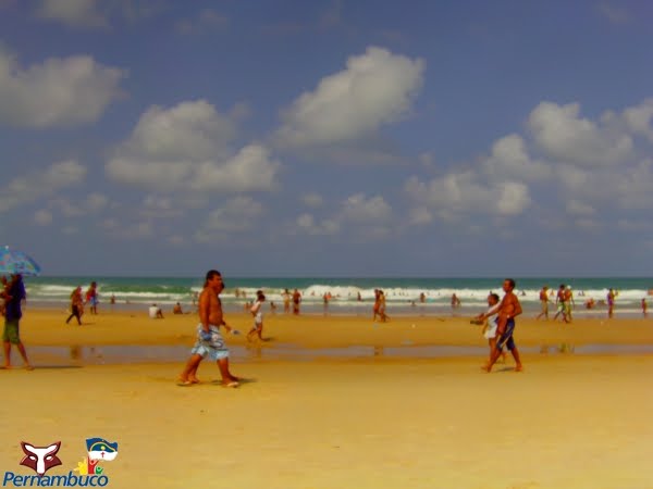 Praia em Cabo de Santo Agostinho by Red Fox