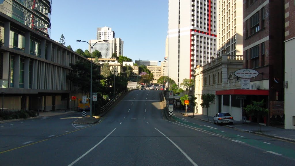 Brisbane City QLD 4000, Australia by Christopher de Arauj…