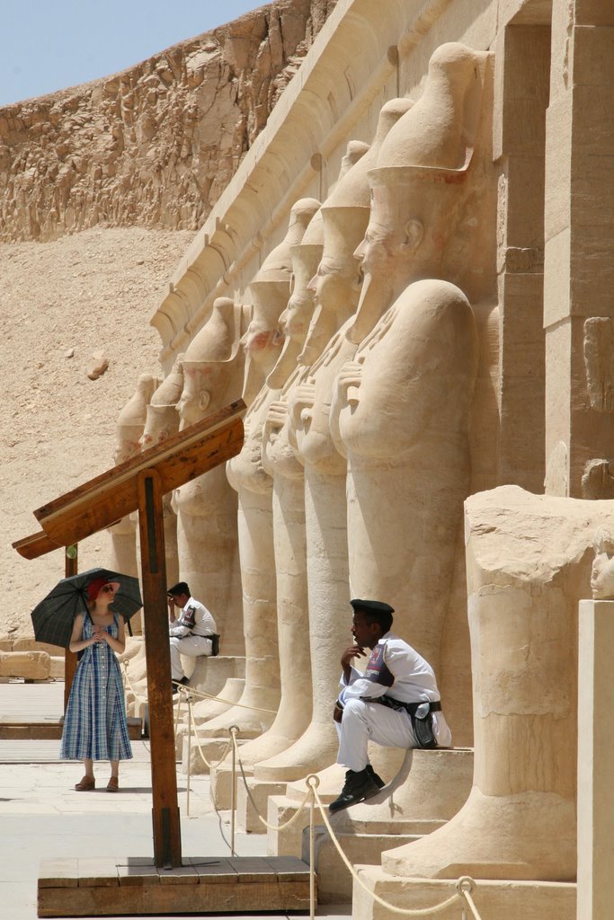 Temple of Hatshepsut, Luxor by toby_tao