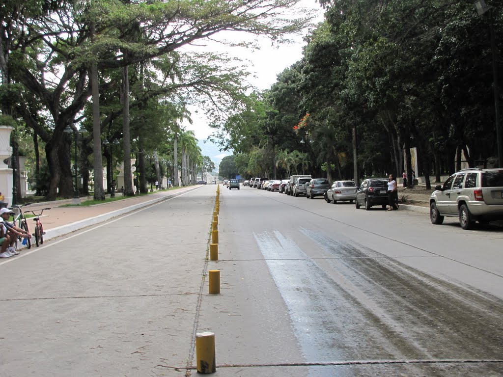 Av. Los Próceres by Vargas Reinaldo