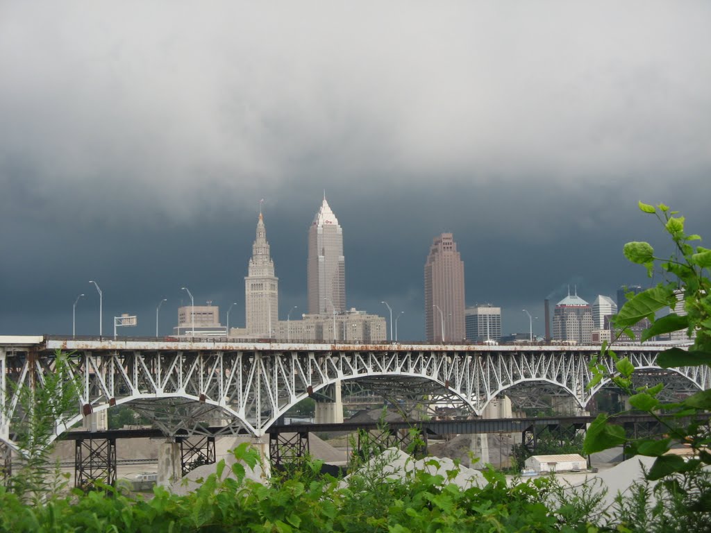 Cleveland skyline and Innerbelt Bridge by htabor