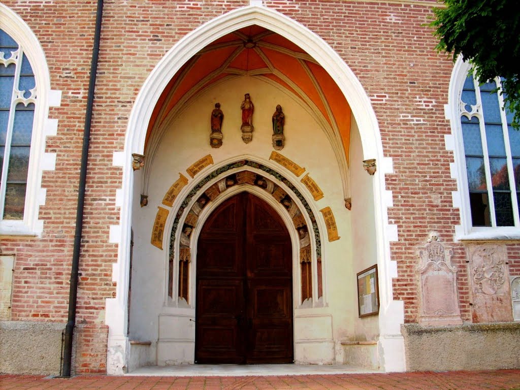 Landshut, kościół św. Jodoka, portal / Landshut st.Jodok church, portal [gr] by hryckiewicz[gr]