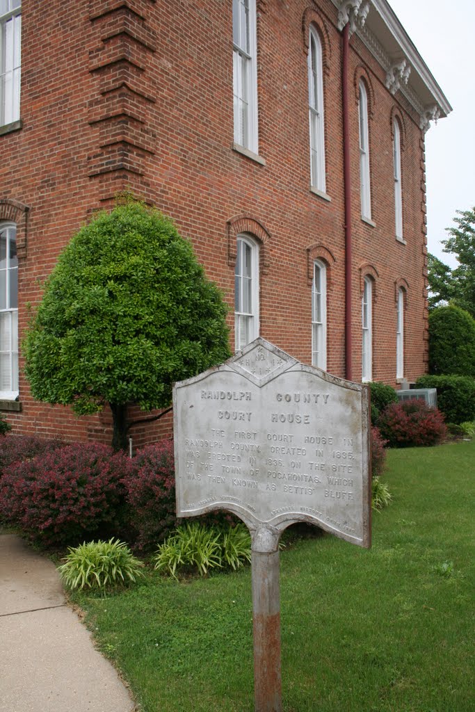 Pocahontas, Randolph County Court House by by niro