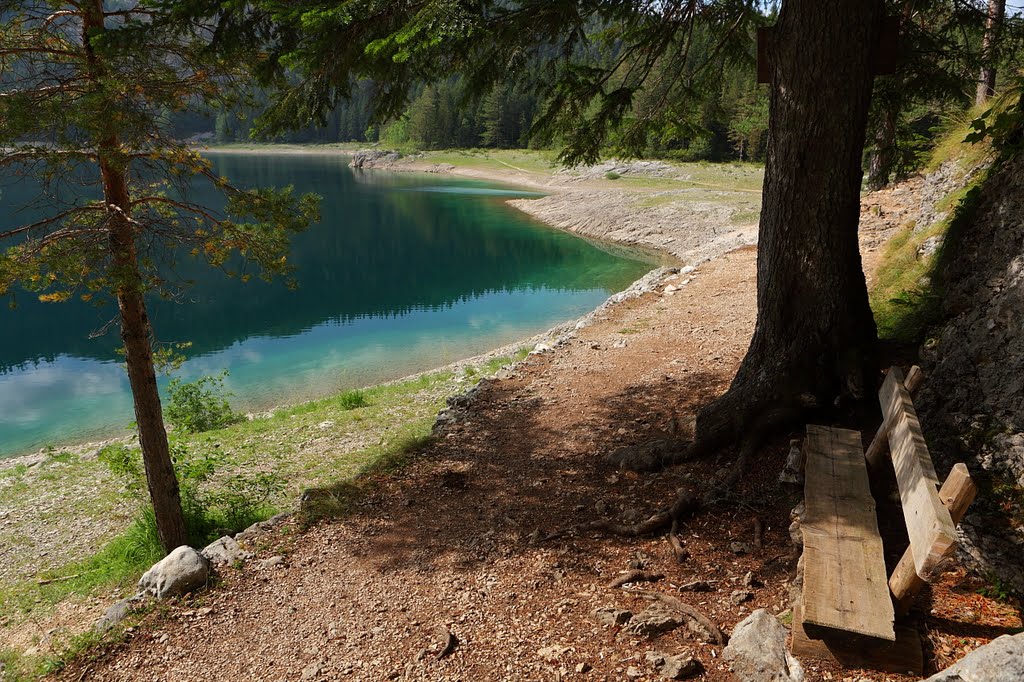 Црно језеро. Black Lake. by mgk