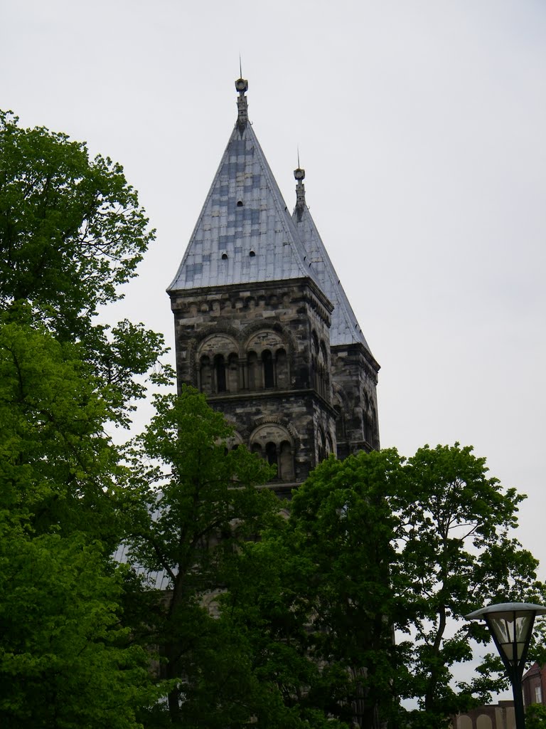 Lund - Domkyrka (towers) by waldi.k