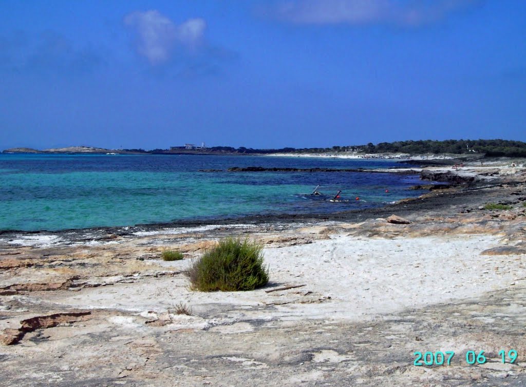 Cala Sabina by Andrés Lopez