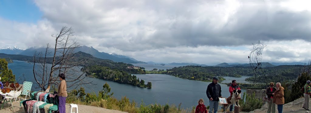 Panorama desde el Campanario Nahuel Huapi by elcasique