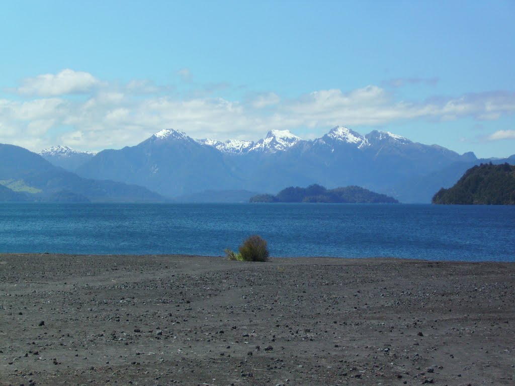 Lago todos los Santos - Petrohué by littletroll