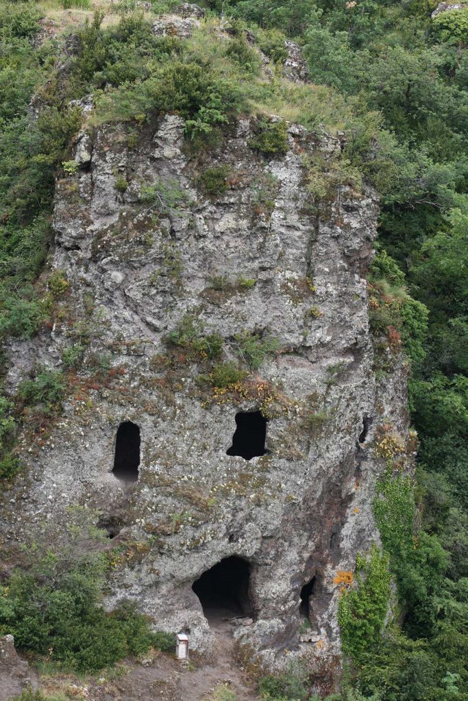 Grottes de montbrun by h2so4