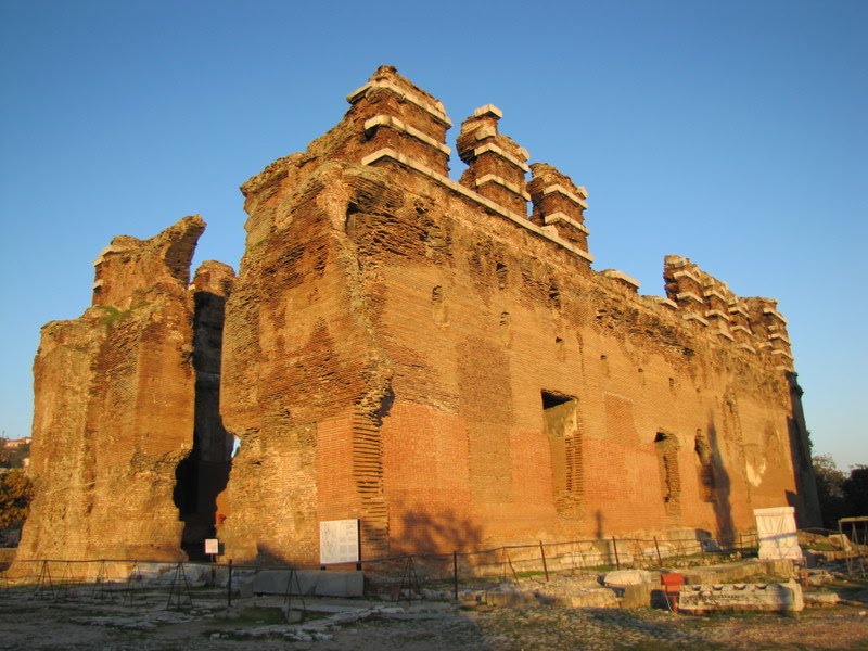 Bergama, İzmir, Turkey by Izzettin Ağcayazı