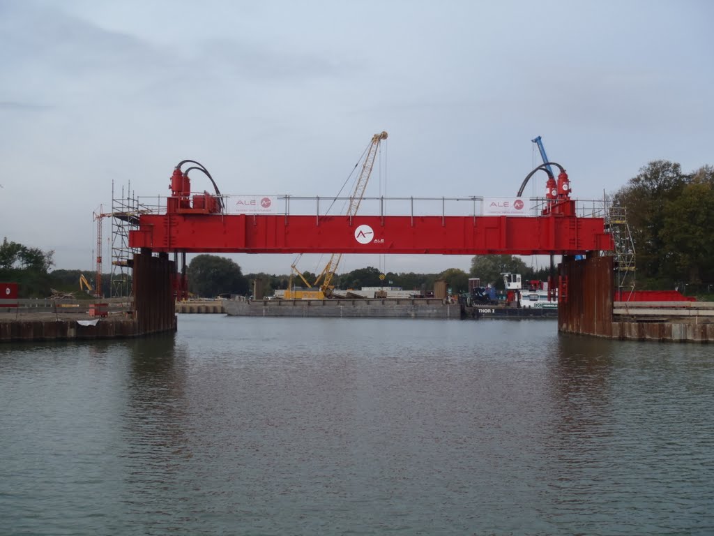 Temporary construction for Lowering "Emscher Durchlass" by Roel Aarts