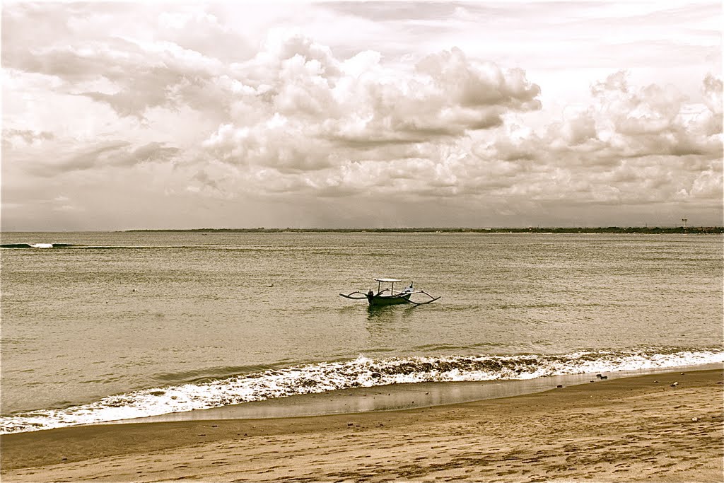 Kuta Beach 83 by Simon Potter