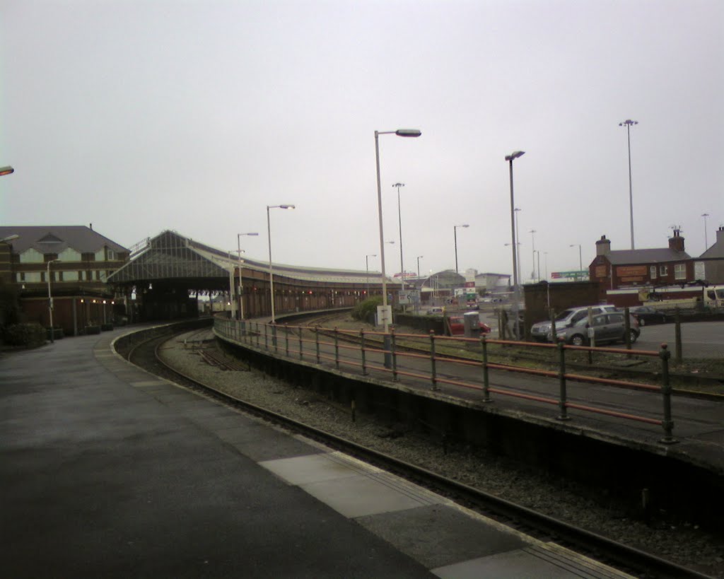 Holyhead railway station. by colwynboy