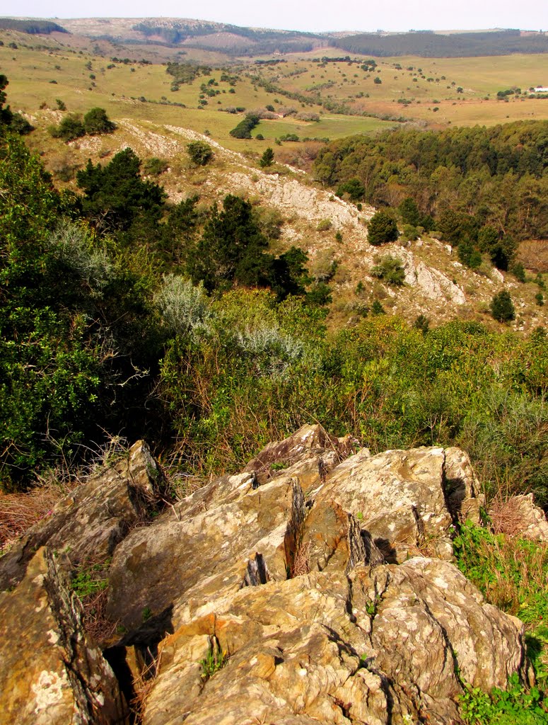 Parque de Vacaciones de UTE y ANTEL, Departamento de Lavalleja, Uruguay. by André Bonacin