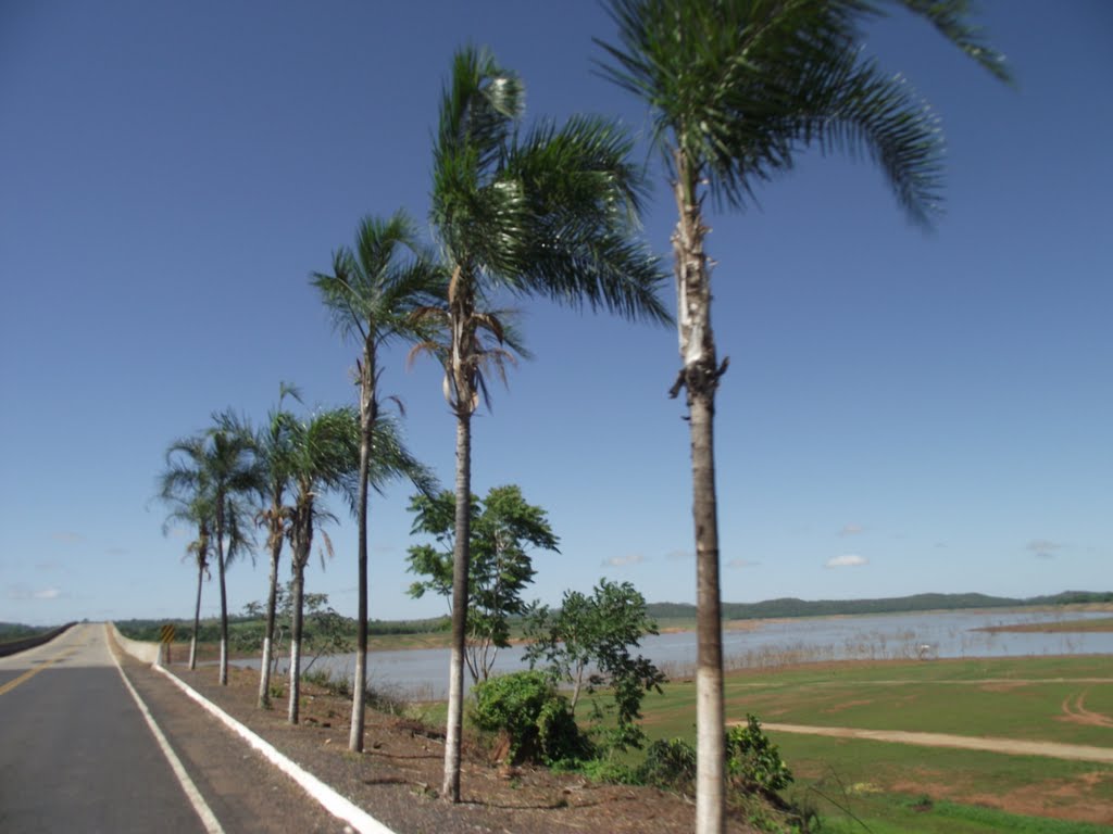 Corumbaíba - State of Goiás, Brazil by Chico Mendes