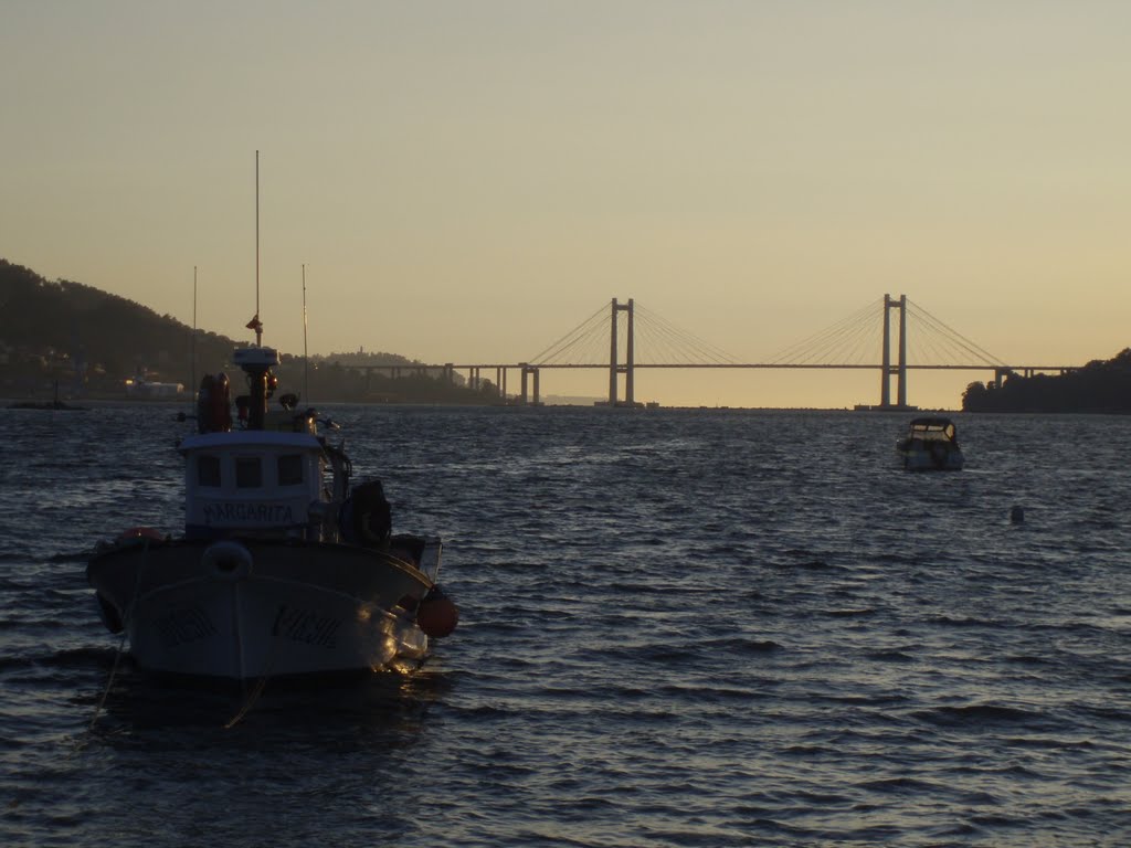 Barco con rande de fondo by Pedro Garrido