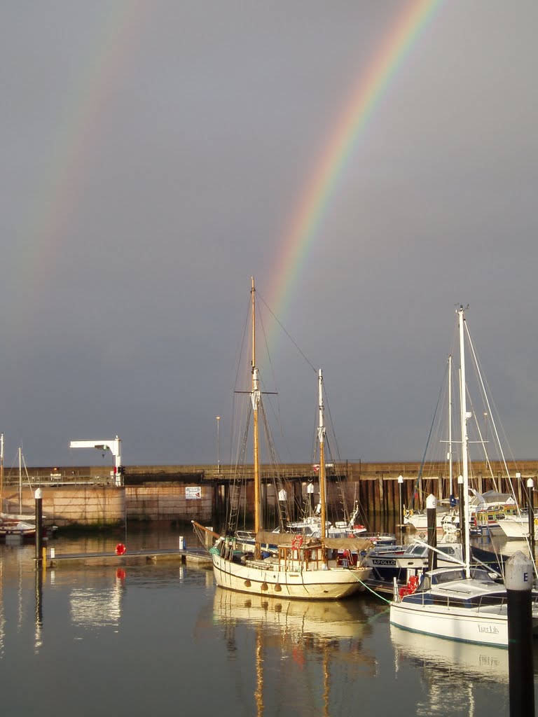 Rainbow over the Marina by nippyjo