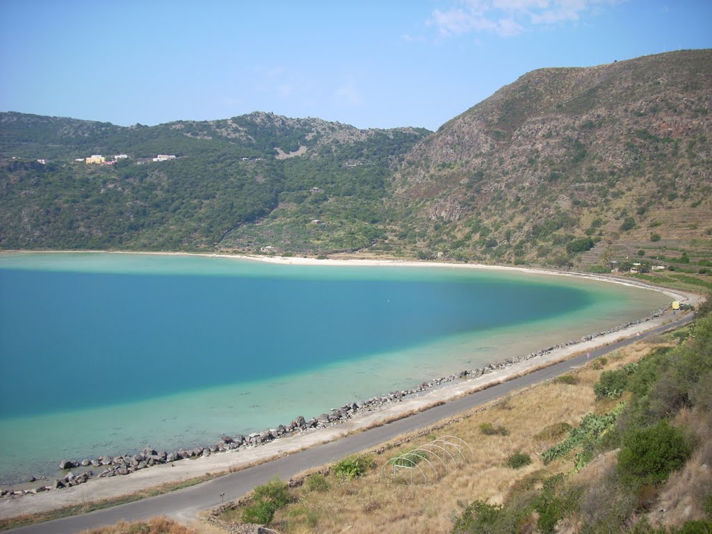 Pantelleria: Lago di Venere by enniocamp