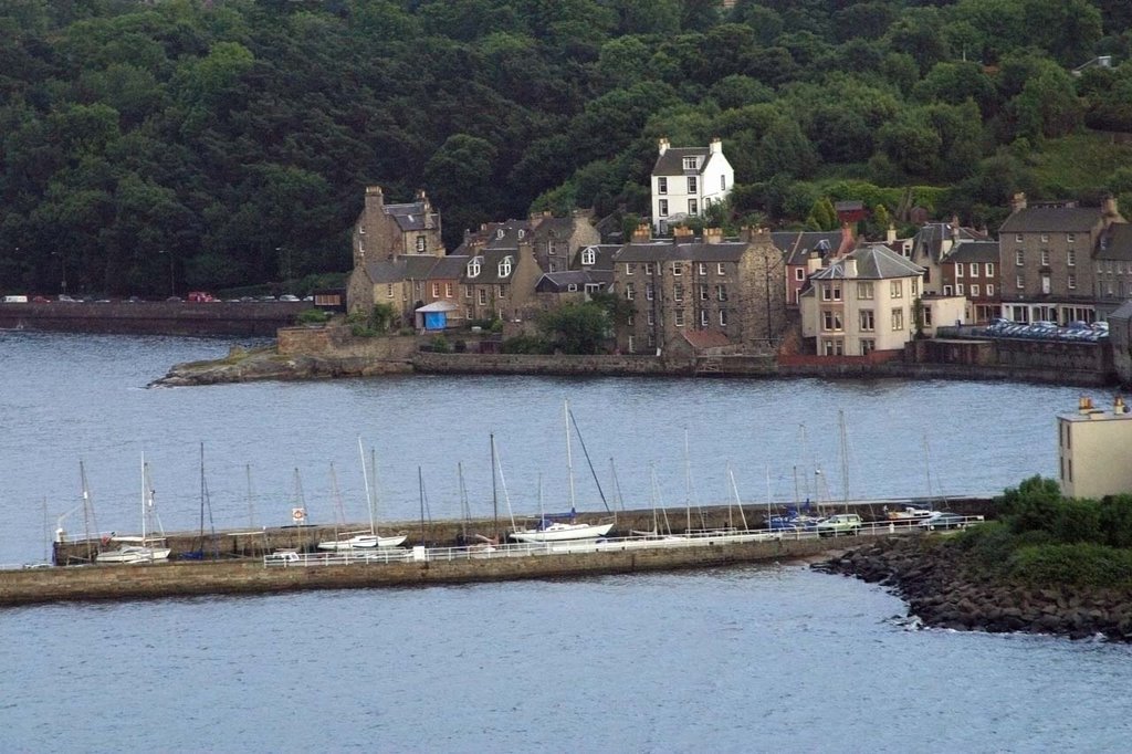 South Queensferry marina by Michel P. Lalonde