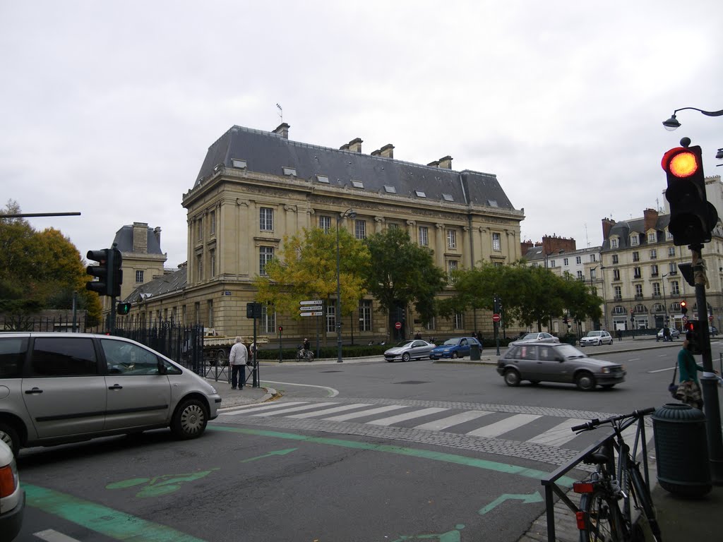 L'ancienne faculté des sciences a rennes by chisloup