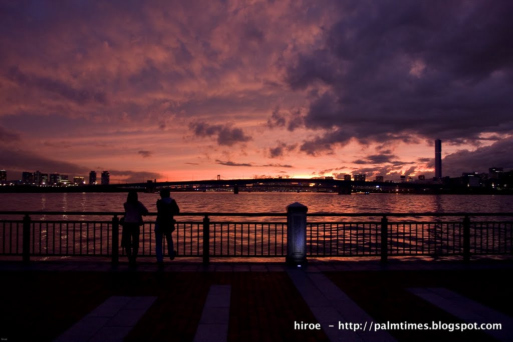 Lalaport Toyosu - Sunset by Hiroe Nagano