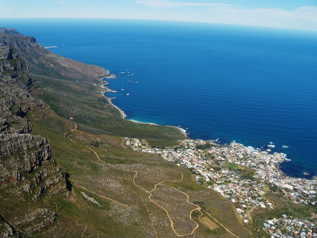 Cape Town - Table Mountain by maremagna