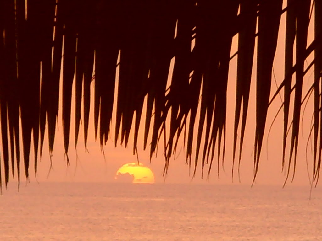 Sunset from Waves at Prospect bay by digiuseppe