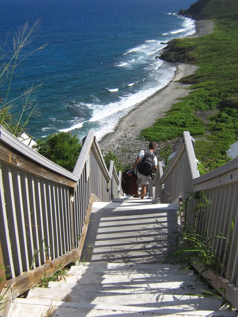 Estate Concordia steps by Peter Rubble