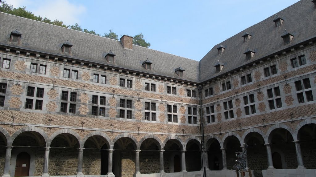 Féronstrée et Hors-Château, 4000 Liège, Belgium by Ben Bender