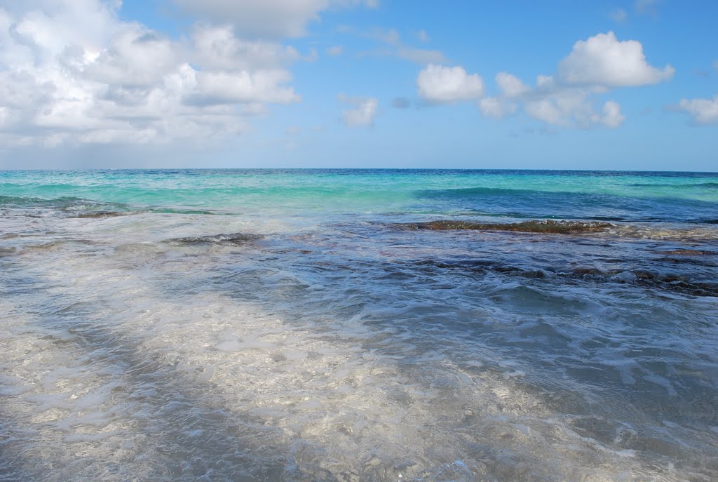 Holguin, Cuba by Dubois Marie