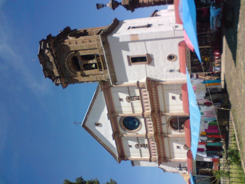 Basílica de Pátzcuaro by Roberto Amezcua