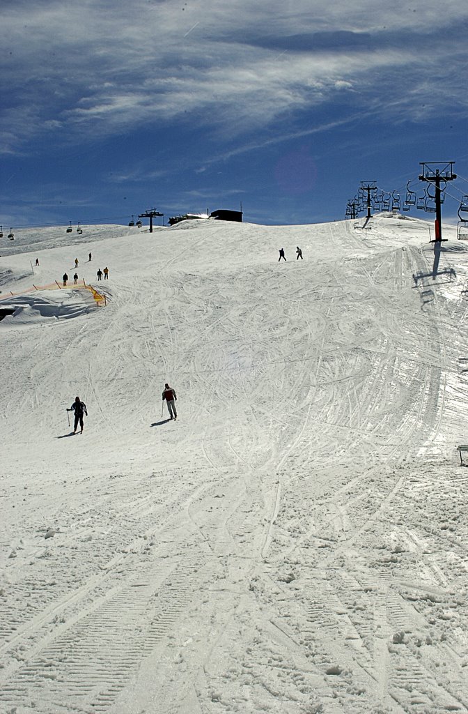 Skiing Livigno by Derek Haden