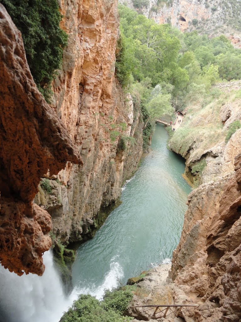 Salto del Caballo by Víctor C. Márquez