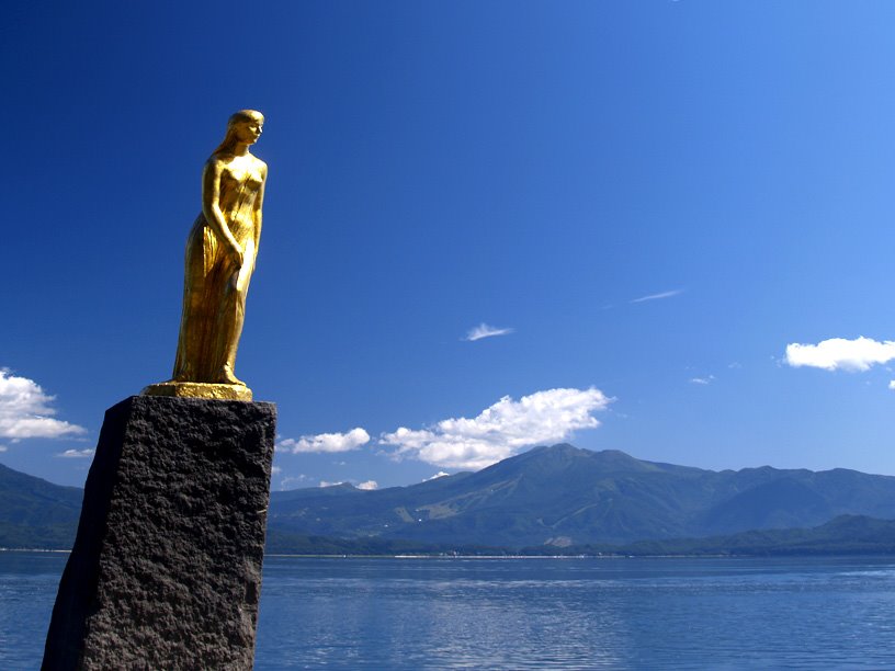 Goddess of Lake by tsushima