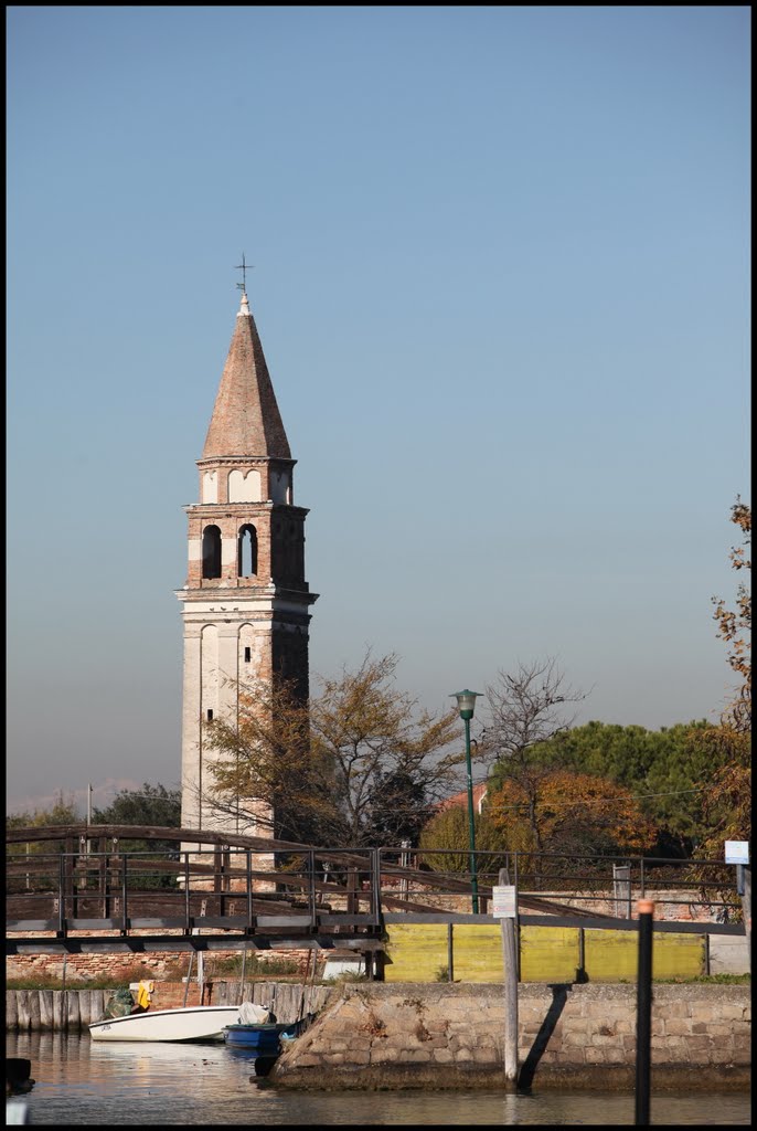 Mazzorbo from Burano 29.10.2010. 1054 by Vladimir Tkalčić