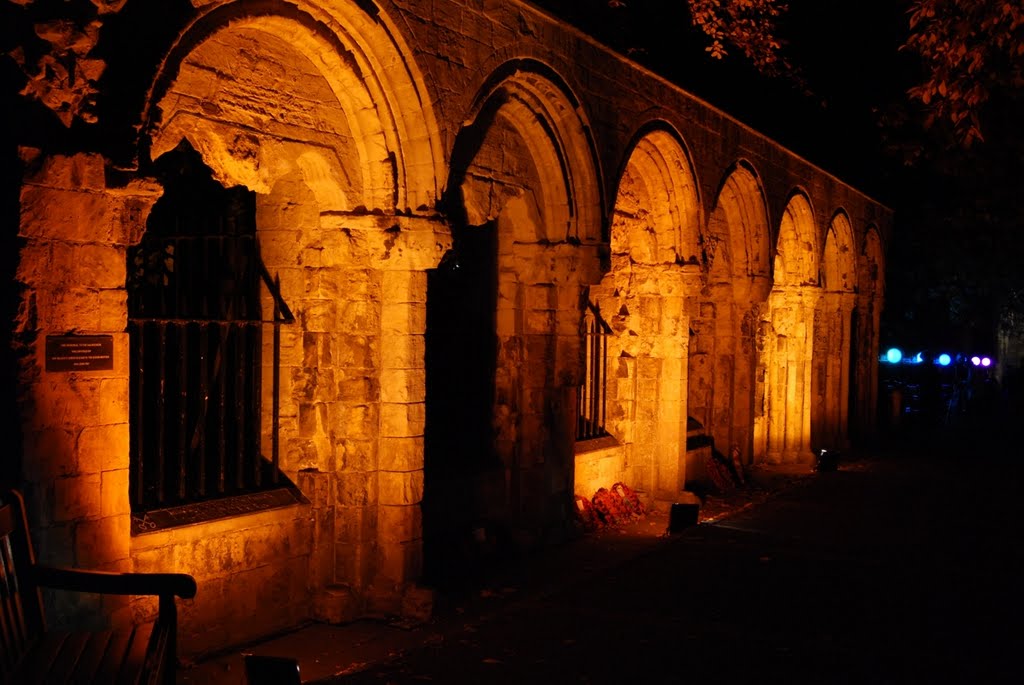 Dean's Park Arches, York by daneswell