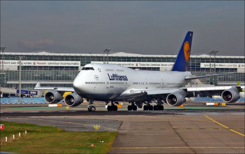 Frankfurt airport. B-747 LHS by Marina Lystseva