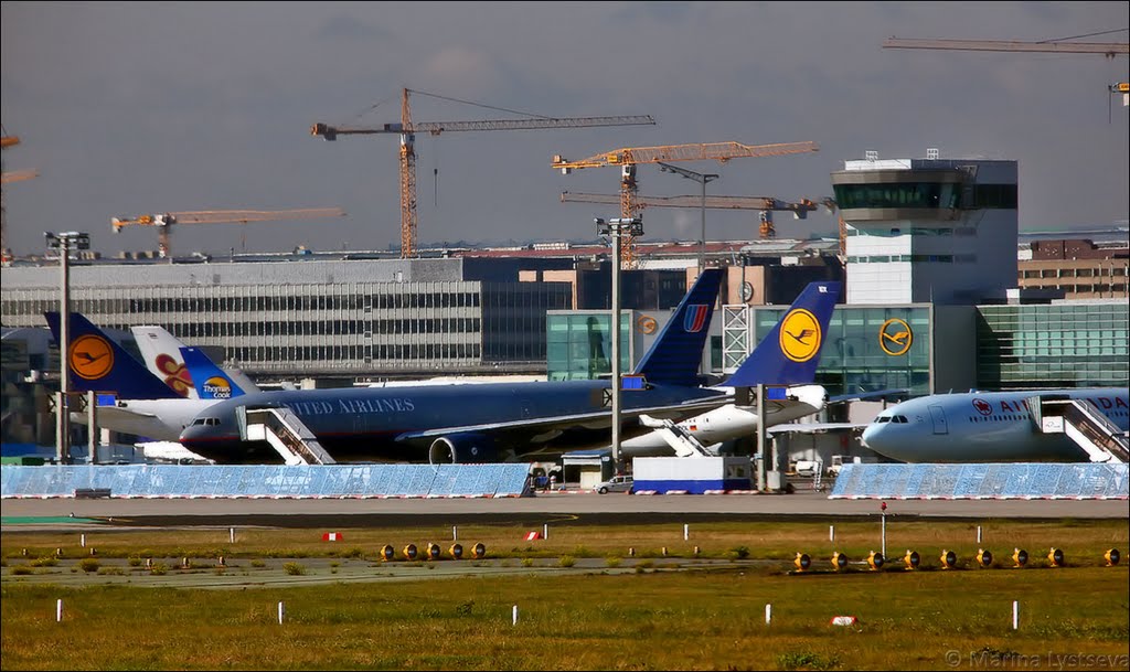 Frankfurt airport by Marina Lystseva