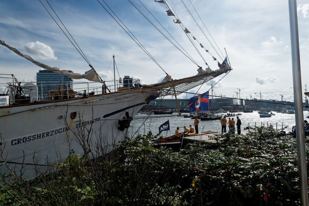 Sail Amsterdam - Noordwal - View SW on Grossherzogin Elisabeth by txllxt TxllxT